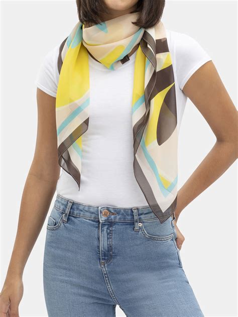 discount designer scarves for women.